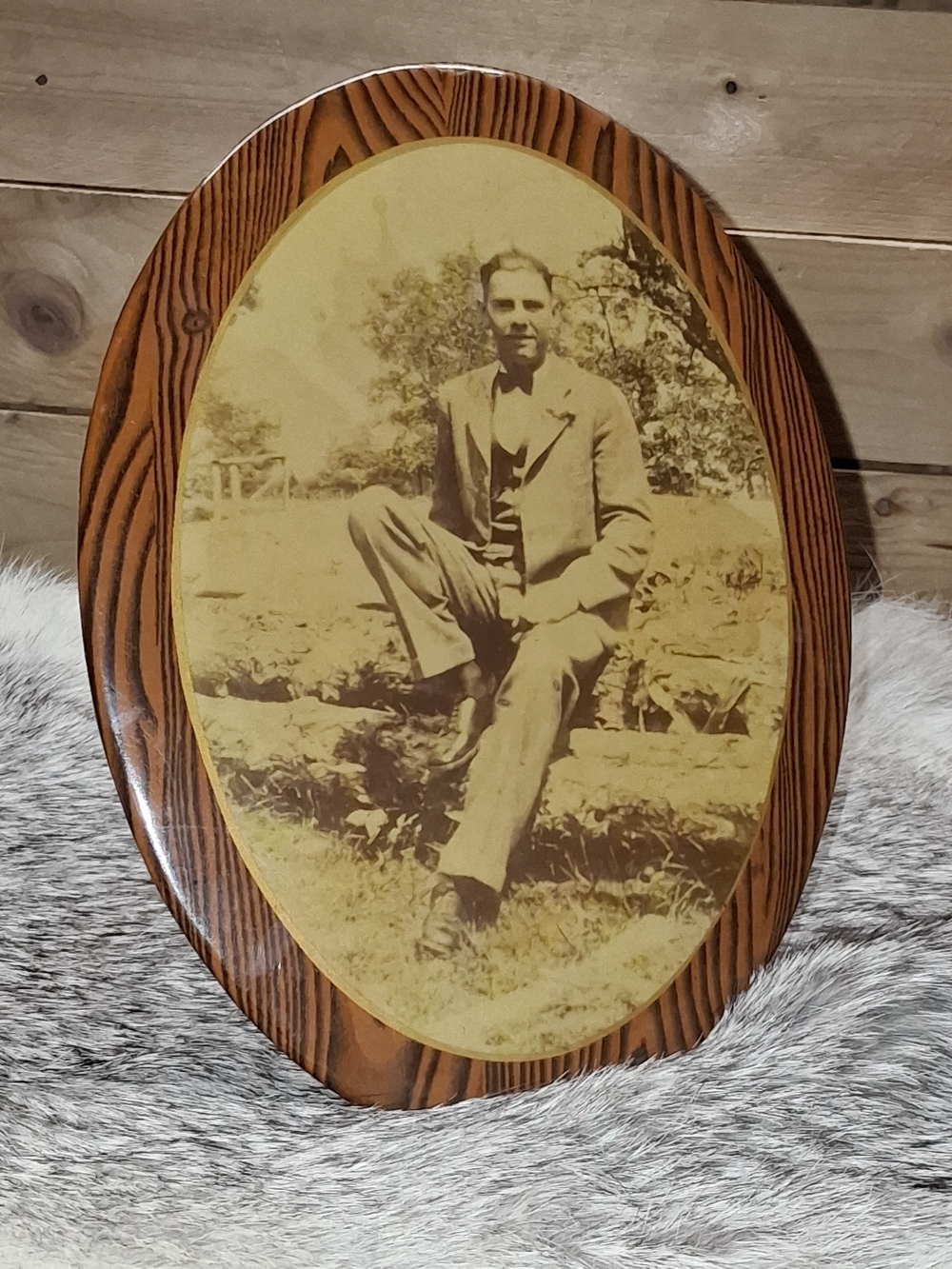 Vintage Wood-Tone Oval Framed Sepia Photo Wall Accent